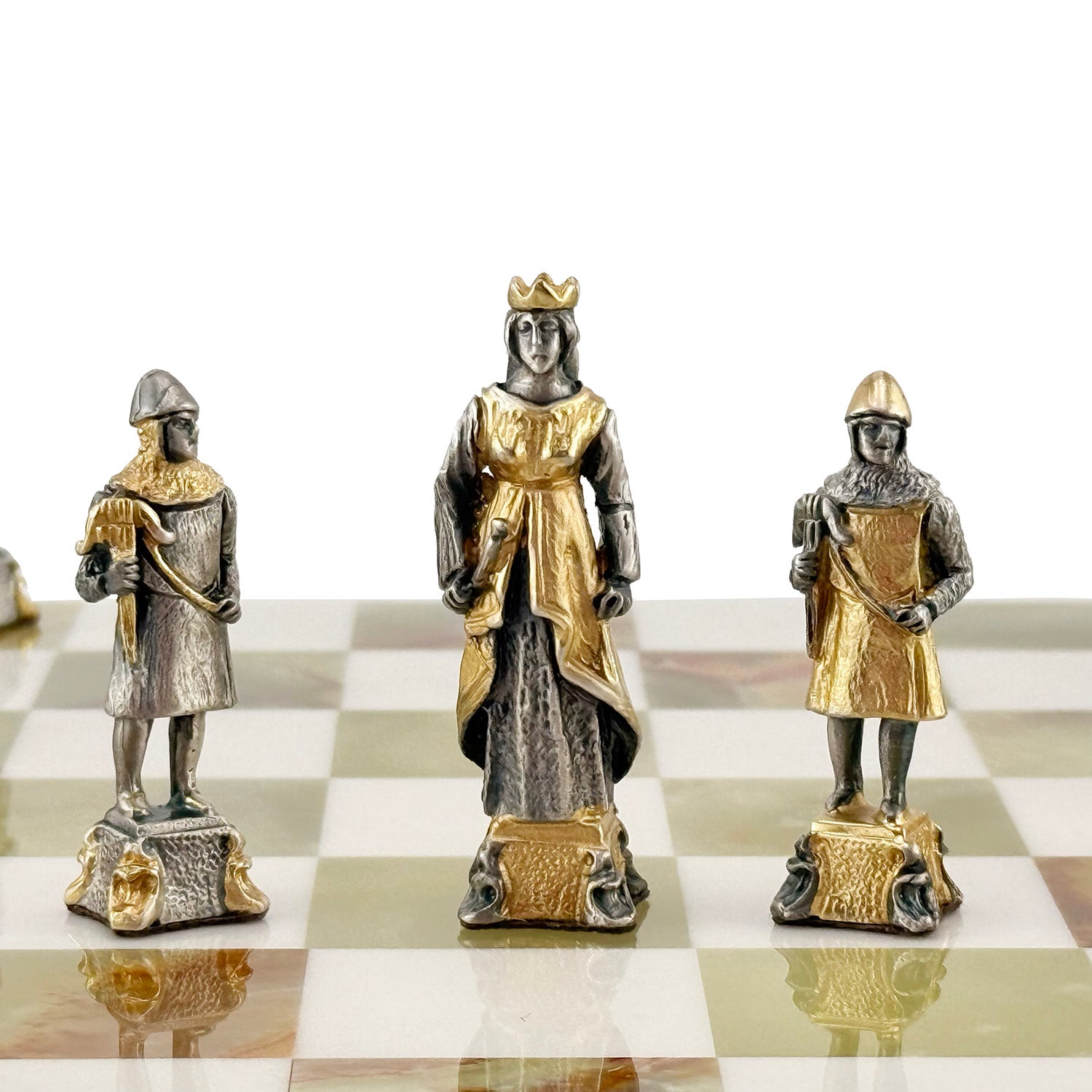 5956769a14b36411575f4b513517857e